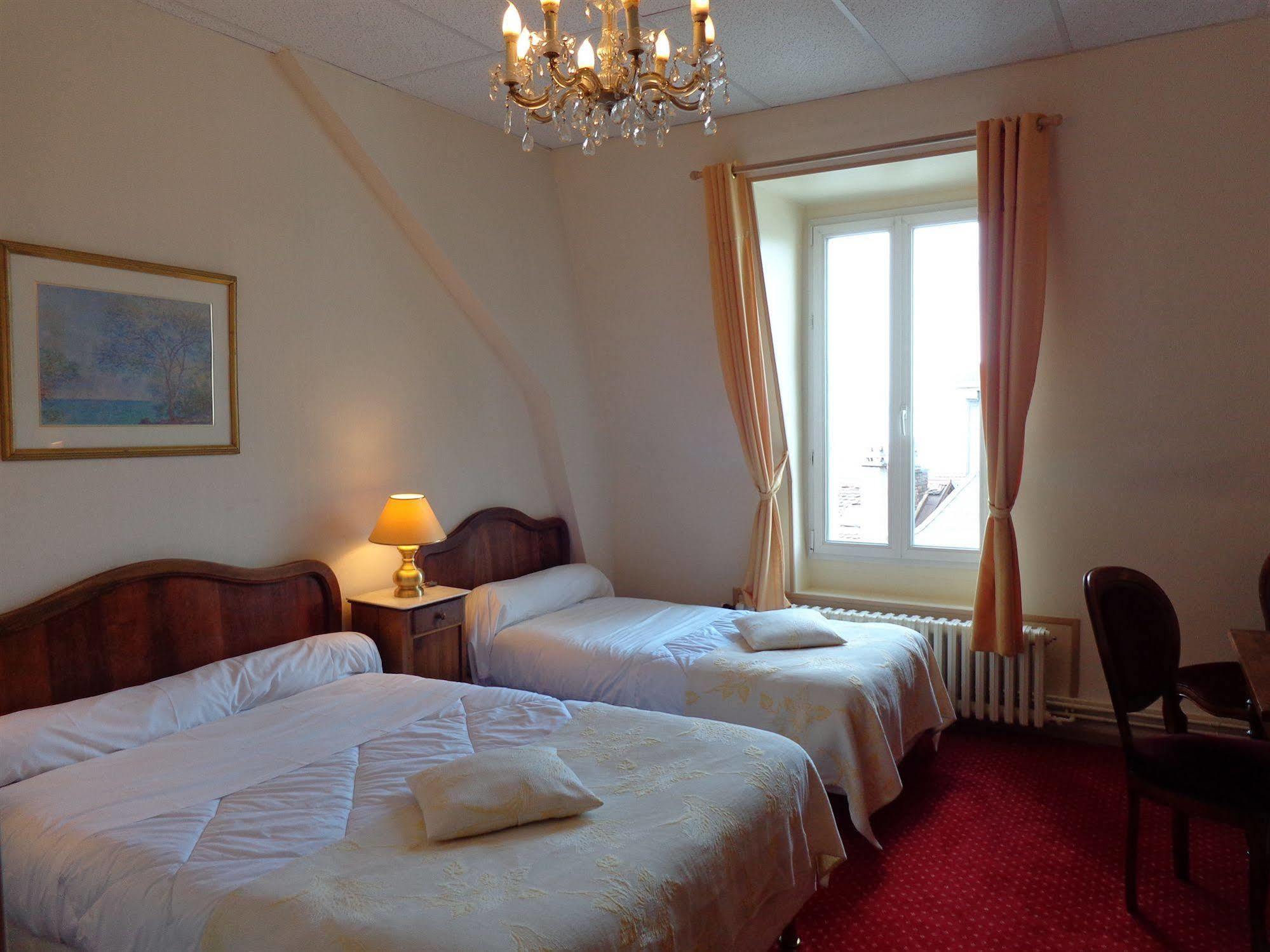Hotel Continental Évian-les-Bains Zewnętrze zdjęcie