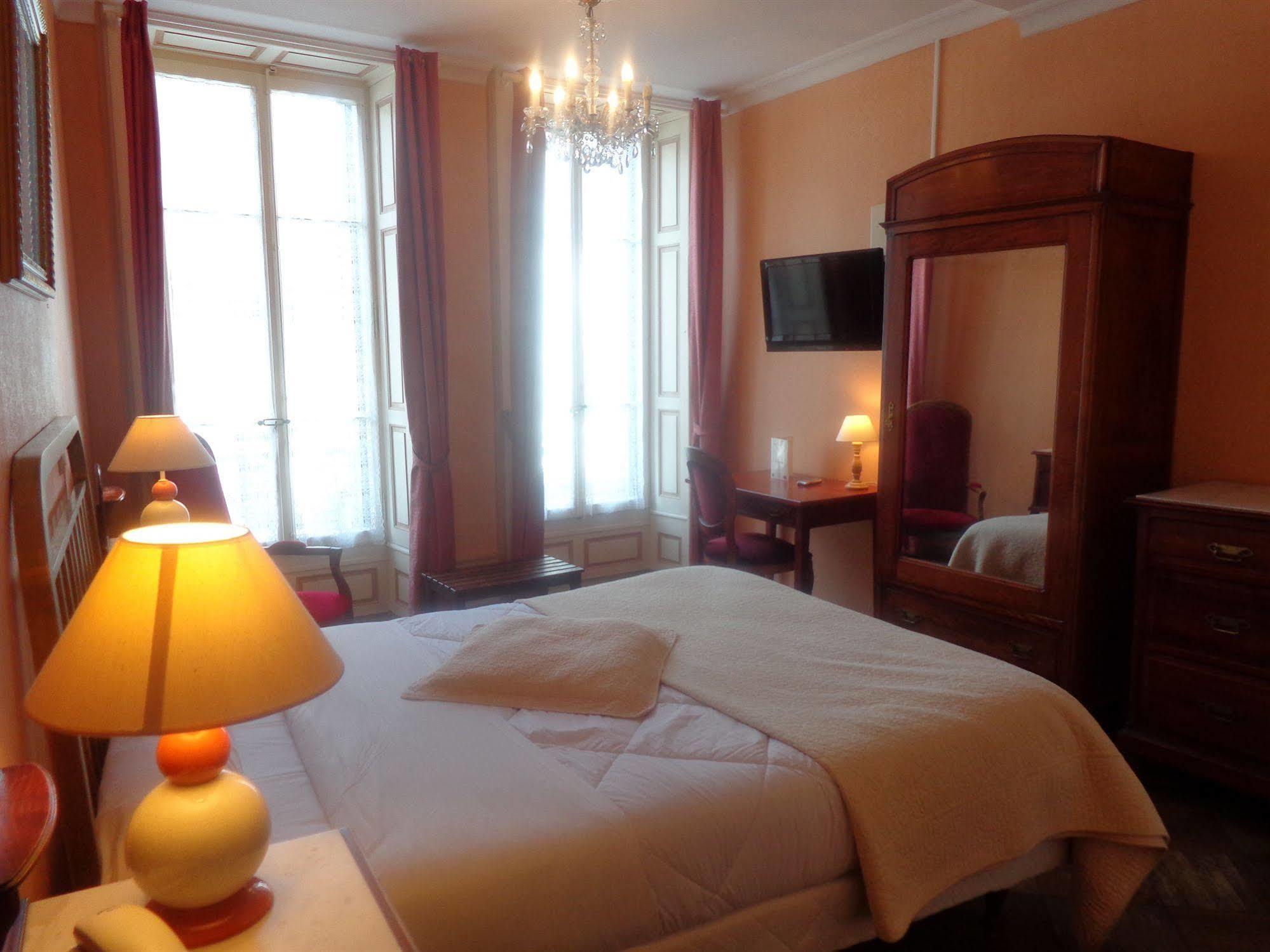 Hotel Continental Évian-les-Bains Zewnętrze zdjęcie